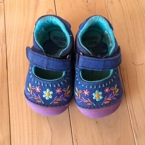 Stride Rite soft motion shoes
